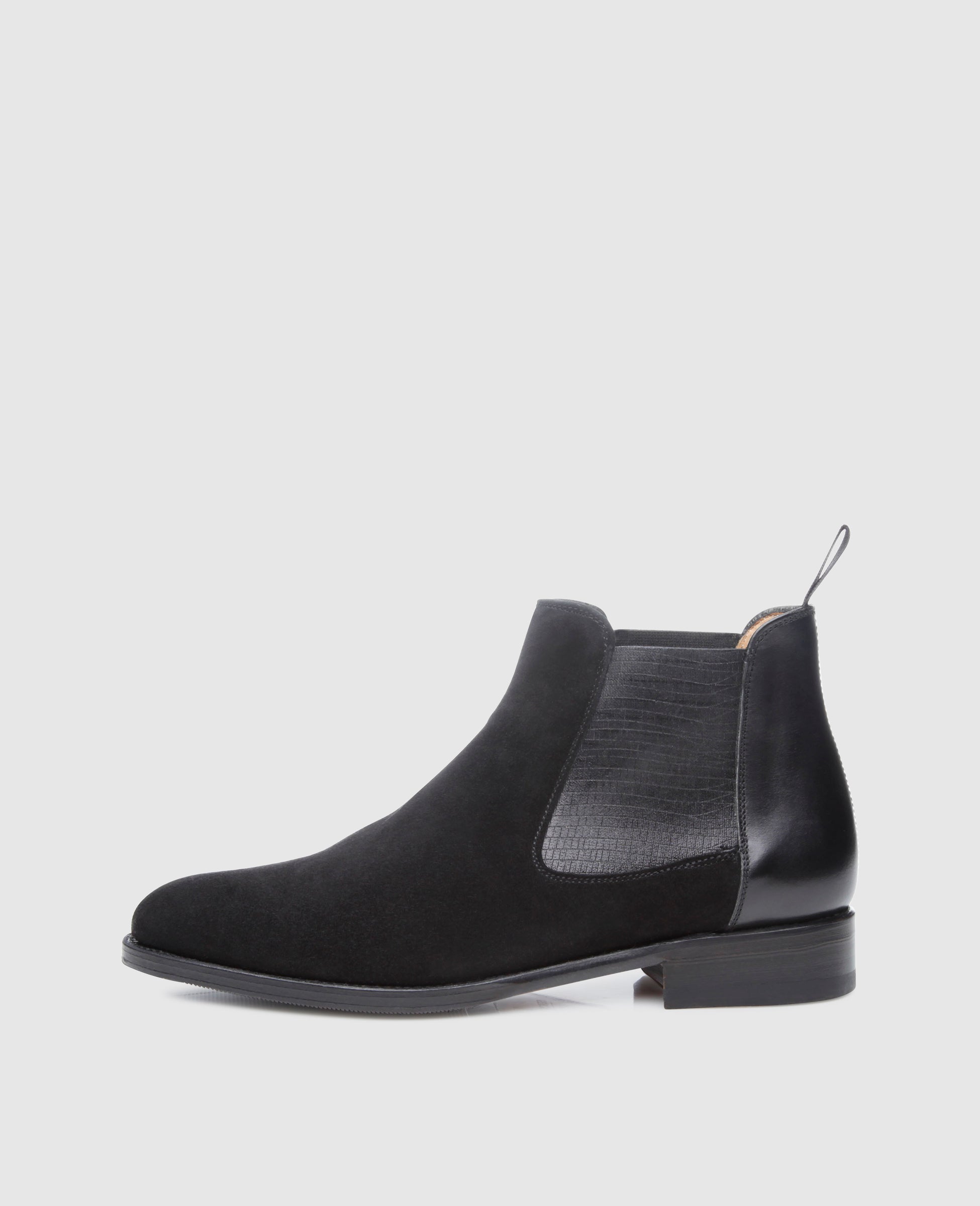 SHOEPASSION.com – Goodyear-welted women’s Chelsea boot in black ...